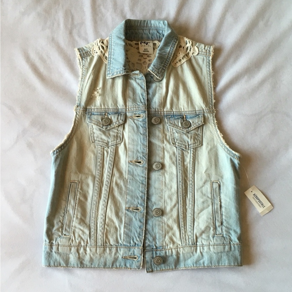 Light Wash Destroyed Jean Vest With Lace Detail